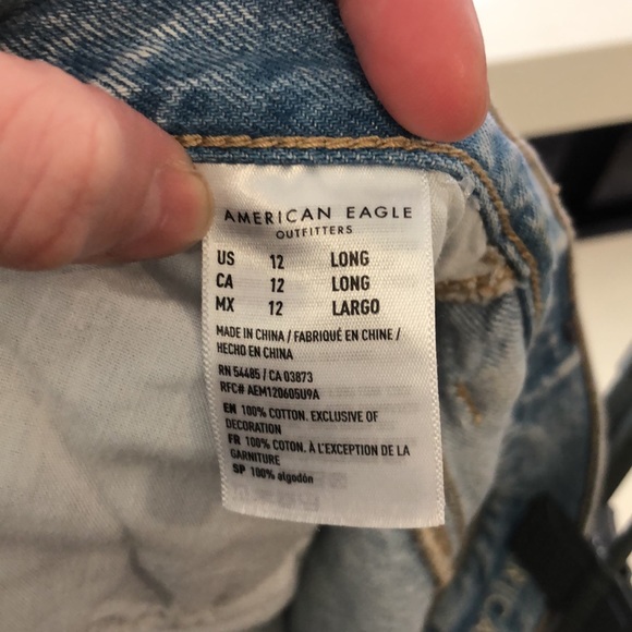 American Eagle Mom Jean (Size 12L) - Picture 4 of 4